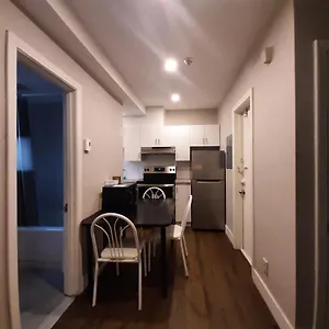 Apartment Sanitized Renovated Close To Subway And 24 Hrs Services Montreal